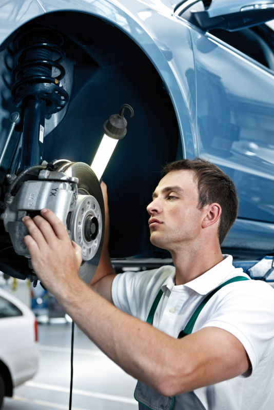 YENI TAKIM ARKADAŞLARI ARIYORUZ ...."SKODA GARAGE BÜYÜYOR "